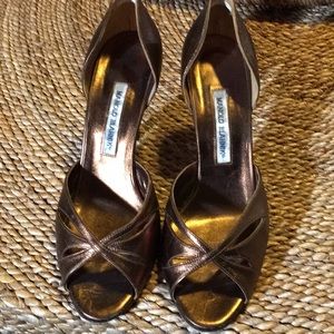 Manolo blahnik copper leather high heels